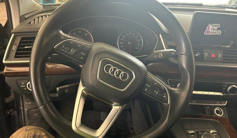 
AUDI Q5 2.0T TECH PREMIUM, 2018 full									