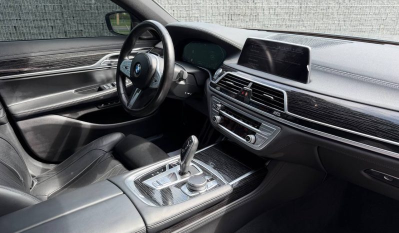 
BMW 7 SERIES 740 XI,2022 full									