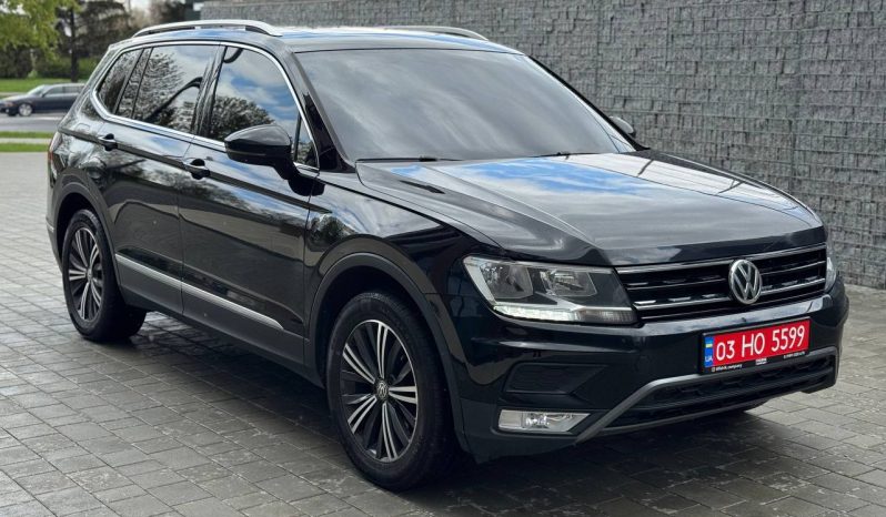 
VOLKSWAGEN TIGUAN SEL, 2018 (2017) full									