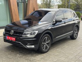 VOLKSWAGEN TIGUAN SEL, 2018 (2017)