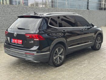 VOLKSWAGEN TIGUAN SEL, 2018 (2017)