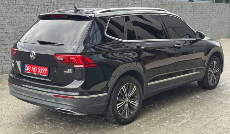 
VOLKSWAGEN TIGUAN SEL, 2018 (2017) full									