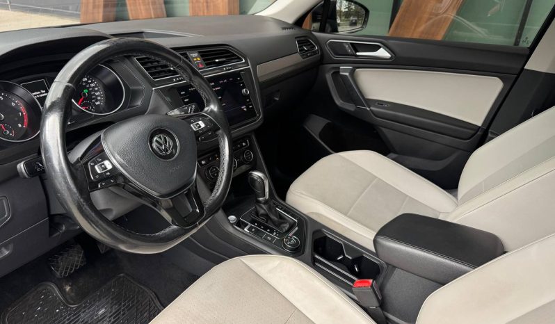
VOLKSWAGEN TIGUAN SEL, 2018 (2017) full									