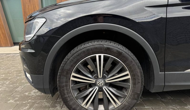 
VOLKSWAGEN TIGUAN SEL, 2018 (2017) full									