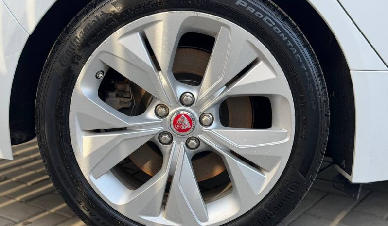 
JAGUAR XE S, 2020 (2019) full									