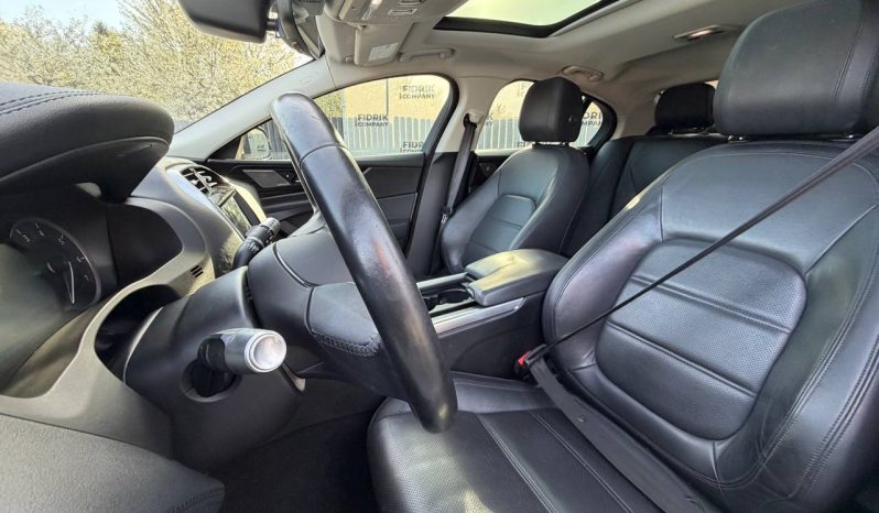 
JAGUAR XE S, 2020 (2019) full									