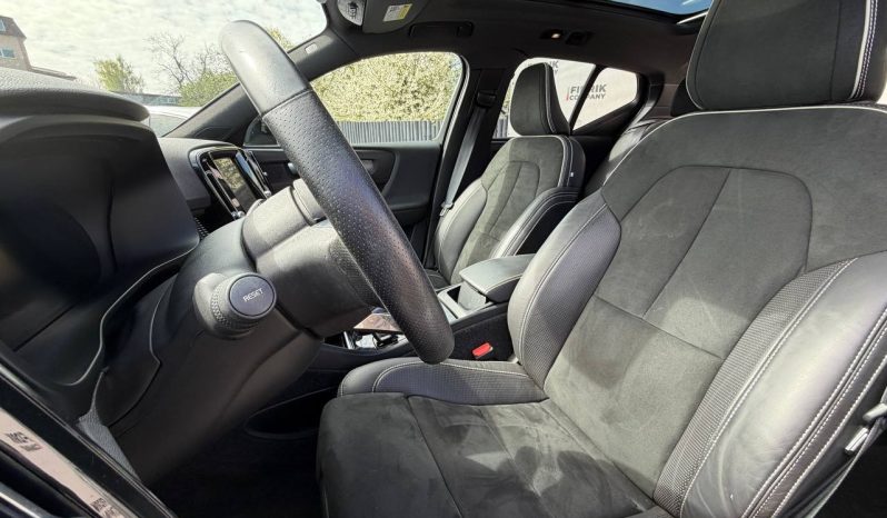
VOLVO XC40 RECHARGE PURE ELECTRIC P8, 2021 full									