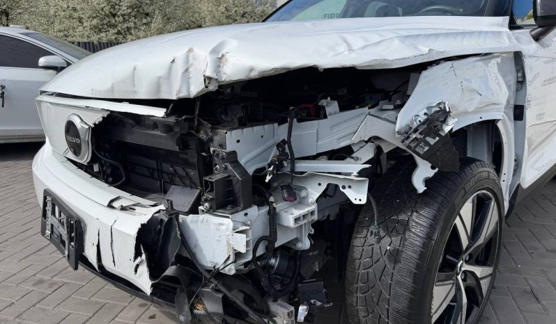 
VOLVO XC40 RECHARGE PURE ELECTRIC P8, 2021 full									