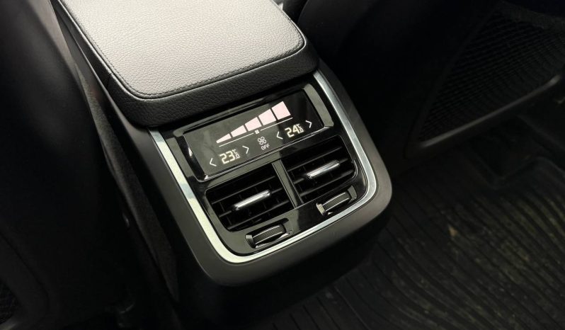 
VOLVO XC90 T6, 2016 full									