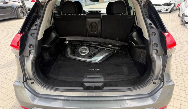 
NISSAN ROGUE SV, 2018 (2017) full									