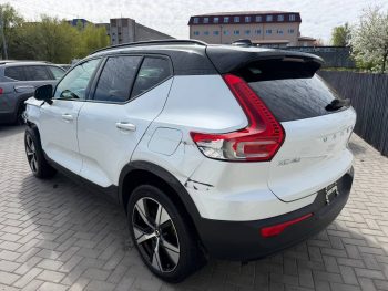 VOLVO XC40 RECHARGE PURE ELECTRIC P8, 2021