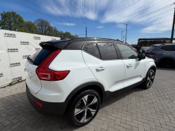 VOLVO XC40 RECHARGE PURE ELECTRIC P8, 2021
