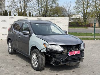 NISSAN ROGUE SV, 2018 (2017)