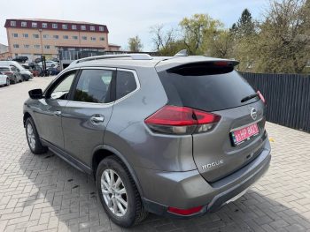 NISSAN ROGUE SV, 2018 (2017)