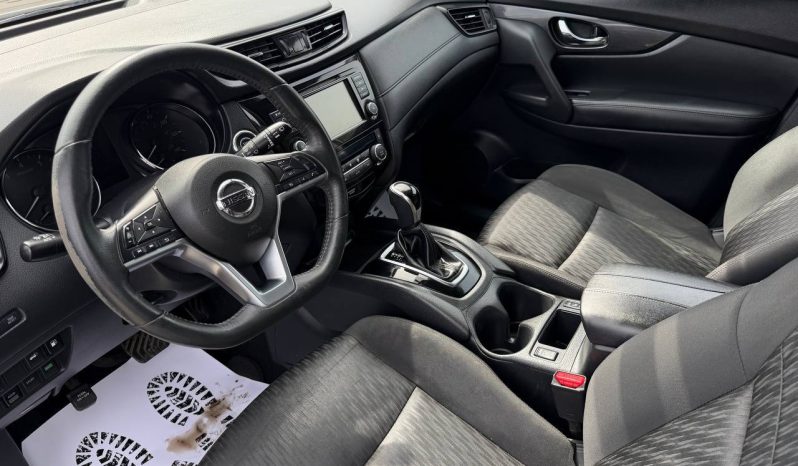 
NISSAN ROGUE SV, 2018 (2017) full									