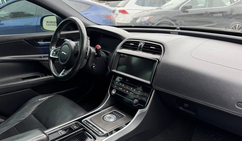 
JAGUAR XE S, 2018 (2017) full									