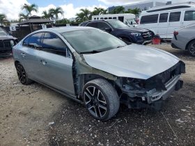 VOLVO S60 DYNAMIC, 2018 (2017)