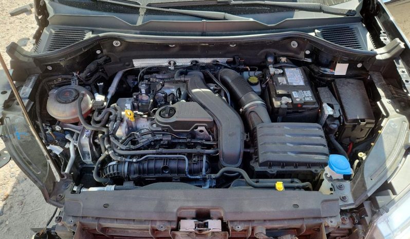 
VOLKSWAGEN TAOS S, 2022 (2021) full									