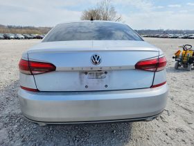 VOLKSWAGEN PASSAT SE, 2020