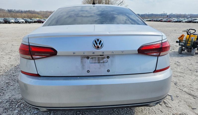 
VOLKSWAGEN PASSAT SE, 2020 full									