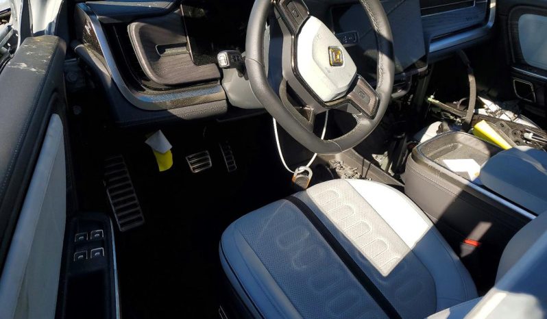 
RIVIAN R1S ADVENTURE, 2023 full									
