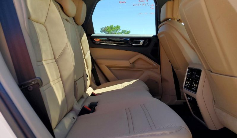 
PORSCHE CAYENNE, 2022 (2021) full									