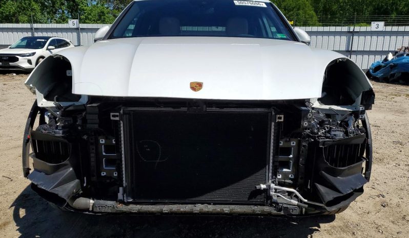 
PORSCHE CAYENNE, 2022 (2021) full									