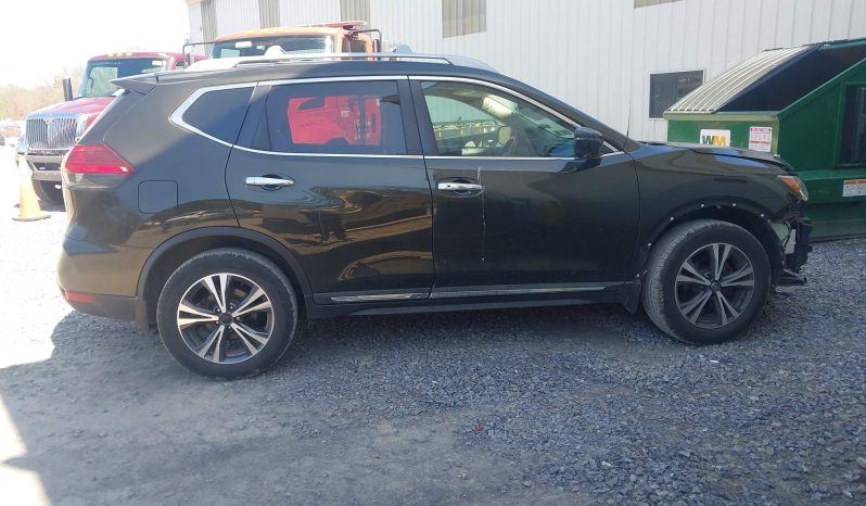 
NISSAN ROGUE SL, 2017 (2016) full									