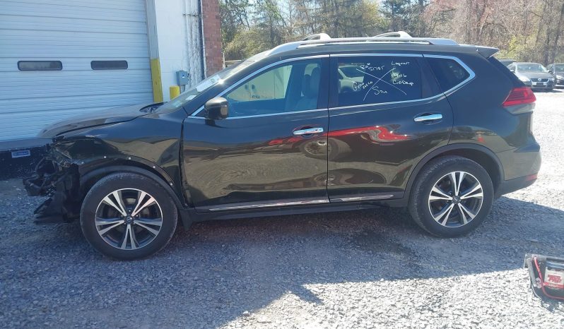 
NISSAN ROGUE SL, 2017 (2016) full									