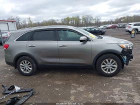 KIA SORENTO 2.4L LX, 2018 (2017)