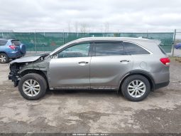 
KIA SORENTO 2.4L LX, 2018 (2017) full									