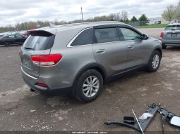 
KIA SORENTO 2.4L LX, 2018 (2017) full									