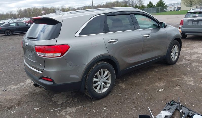 
KIA SORENTO 2.4L LX, 2018 (2017) full									