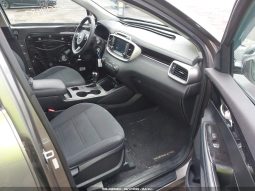 
KIA SORENTO 2.4L LX, 2018 (2017) full									
