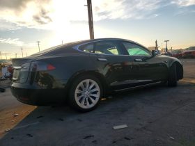 TESLA MODEL S 75D, 2018