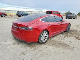 TESLA MODEL S 90D, 2017