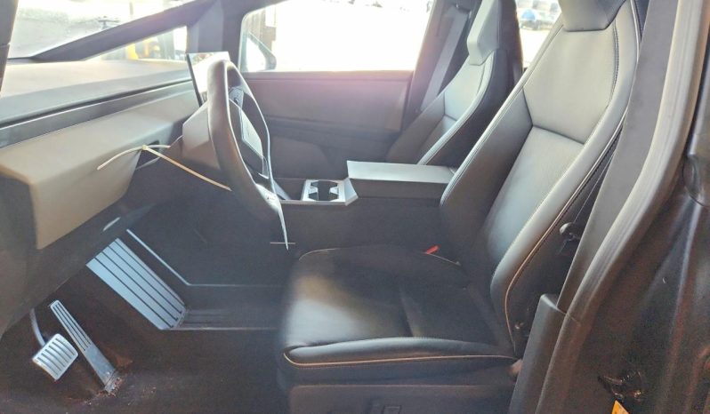 
TESLA CYBERTRUCK, 2025 full									