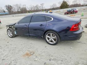 VOLVO S90 T5 MOMENTUM, 2017 (2016)