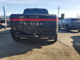 RIVIAN R1T LAUNCH EDITION, 2022