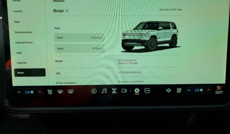
RIVIAN R1S ADVENTURE, 2025 (2024) full									