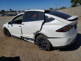 TESLA MODEL X, 2022