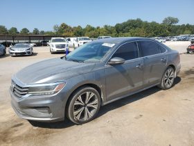 VOLKSWAGEN PASSAT SE, 2021