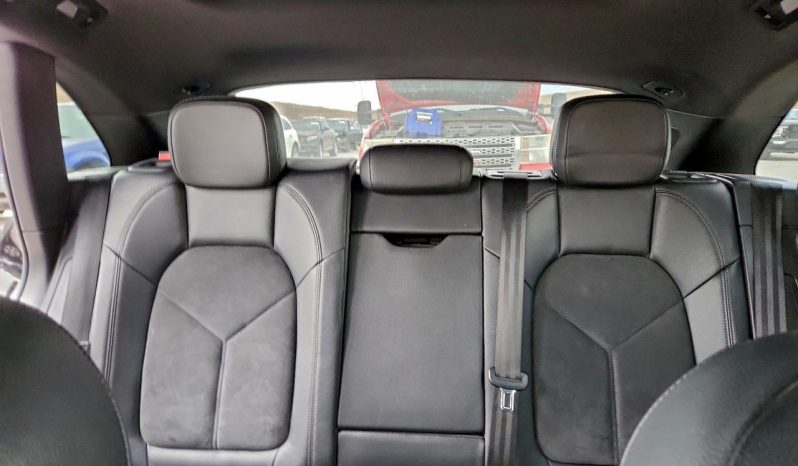 
PORSCHE MACAN, 2017 full									