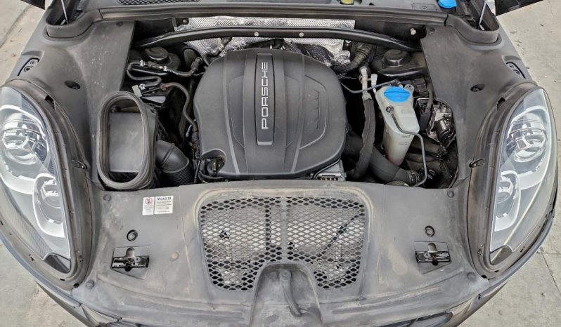
PORSCHE MACAN, 2017 full									