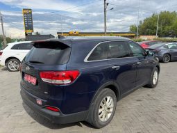 KIA SORENTO LX, 2016 (2015)