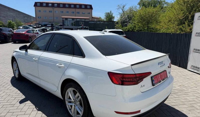 
AUDI A4 2.0T PREMIUM, 2017 (2016) full									