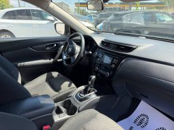 
NISSAN ROGUE SV, 2017 full									