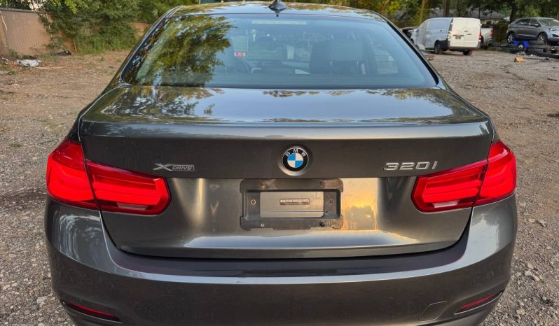 
BMW 320 XI, 2017 full									