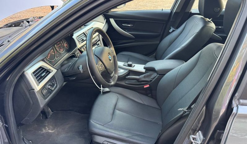 
BMW 320 XI, 2017 full									