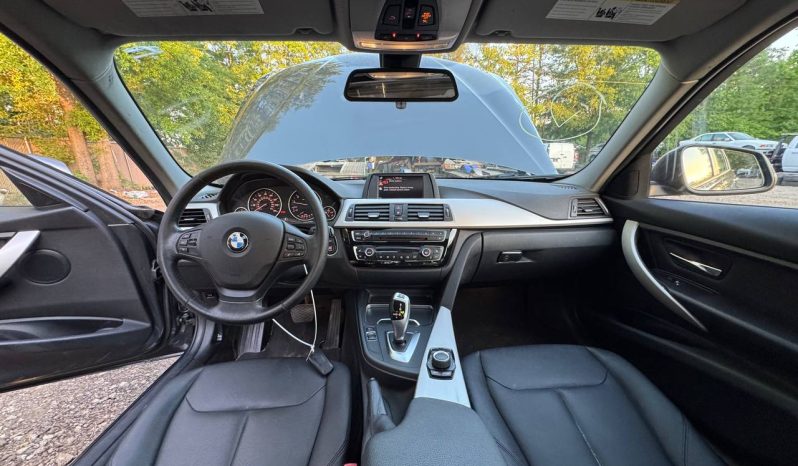
BMW 320 XI, 2017 full									